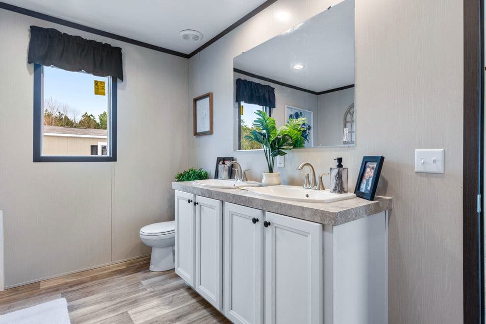 Cypress bathroom home features