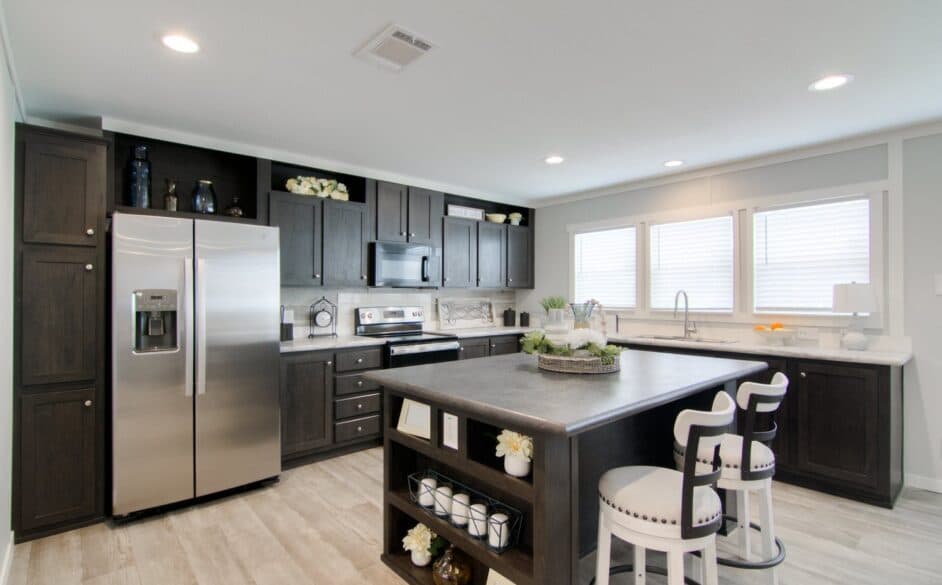 Bandera 3356 kitchen home features