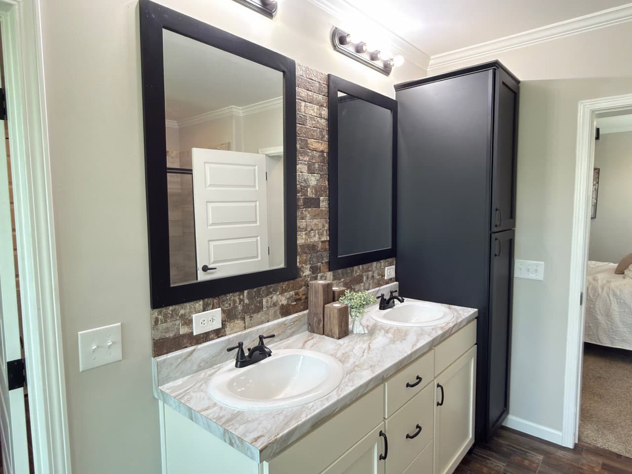 Woodside bathroom home features