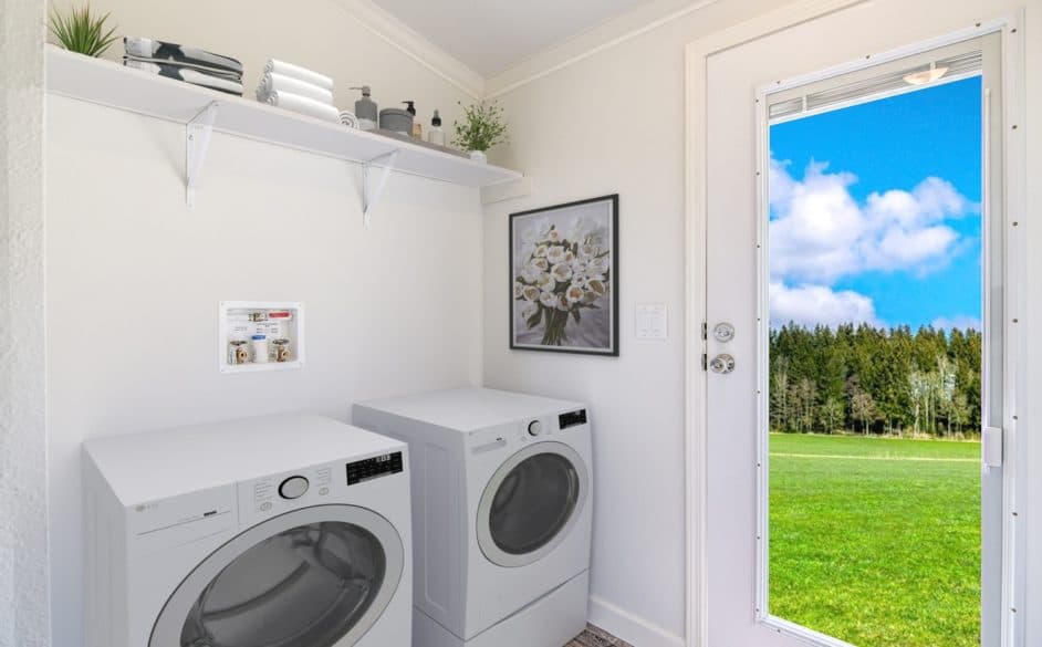 Falcon l40ep8 interior home features