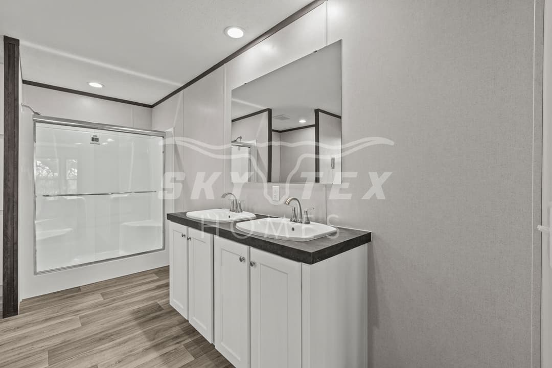 2126 stevens rd., somerset - 1.18 acres bathroom home features