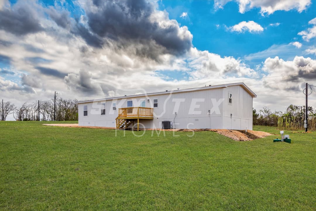 595 old phillipsburg road - 1.53 acres exterior home features