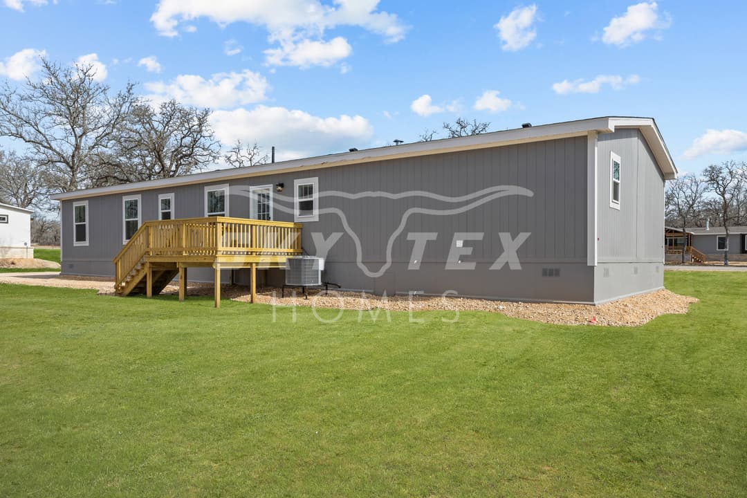 Hey jude exterior home features