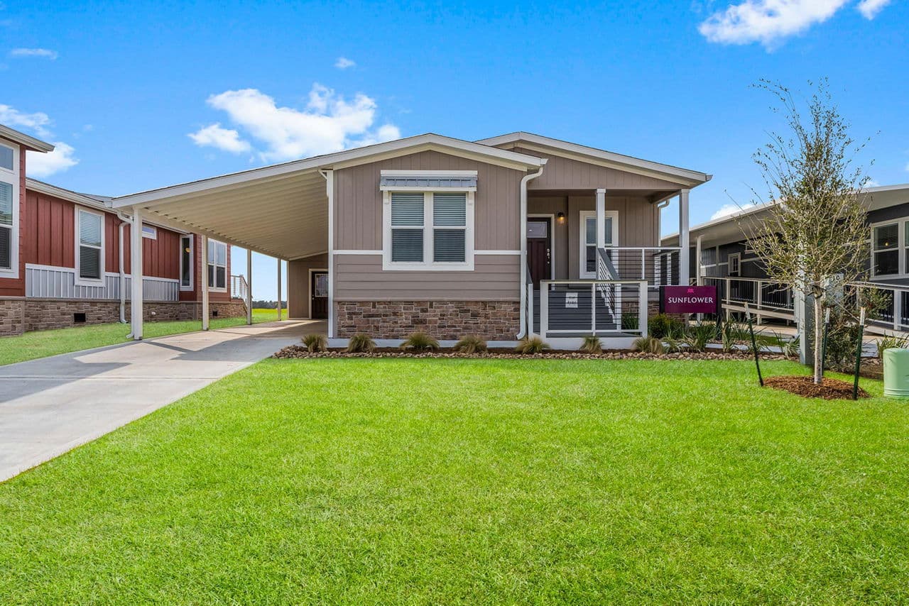 Innovation 2860s hero, elevation, and exterior home features