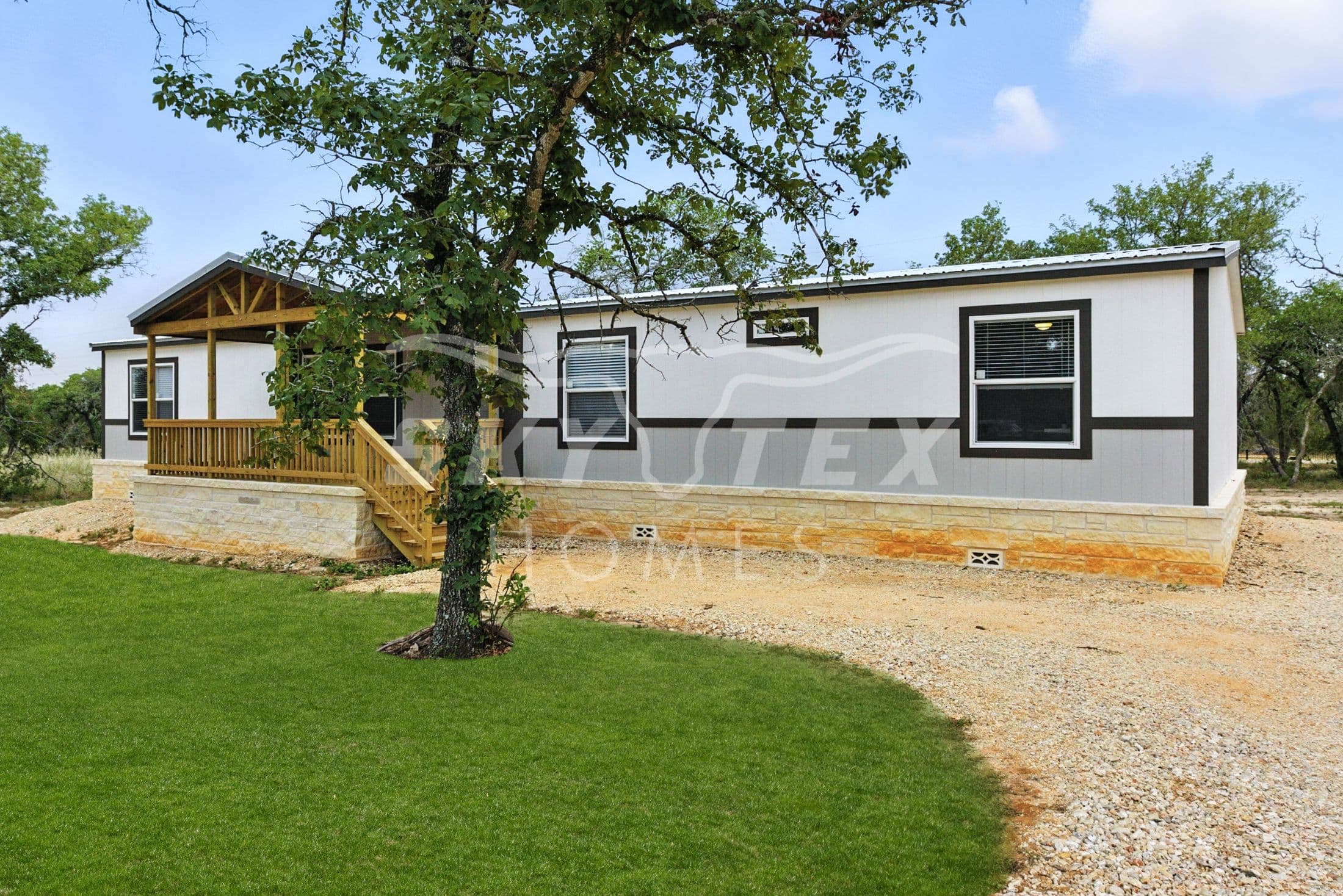 128 syrah st., la vernia - 1.05 acres exterior home features