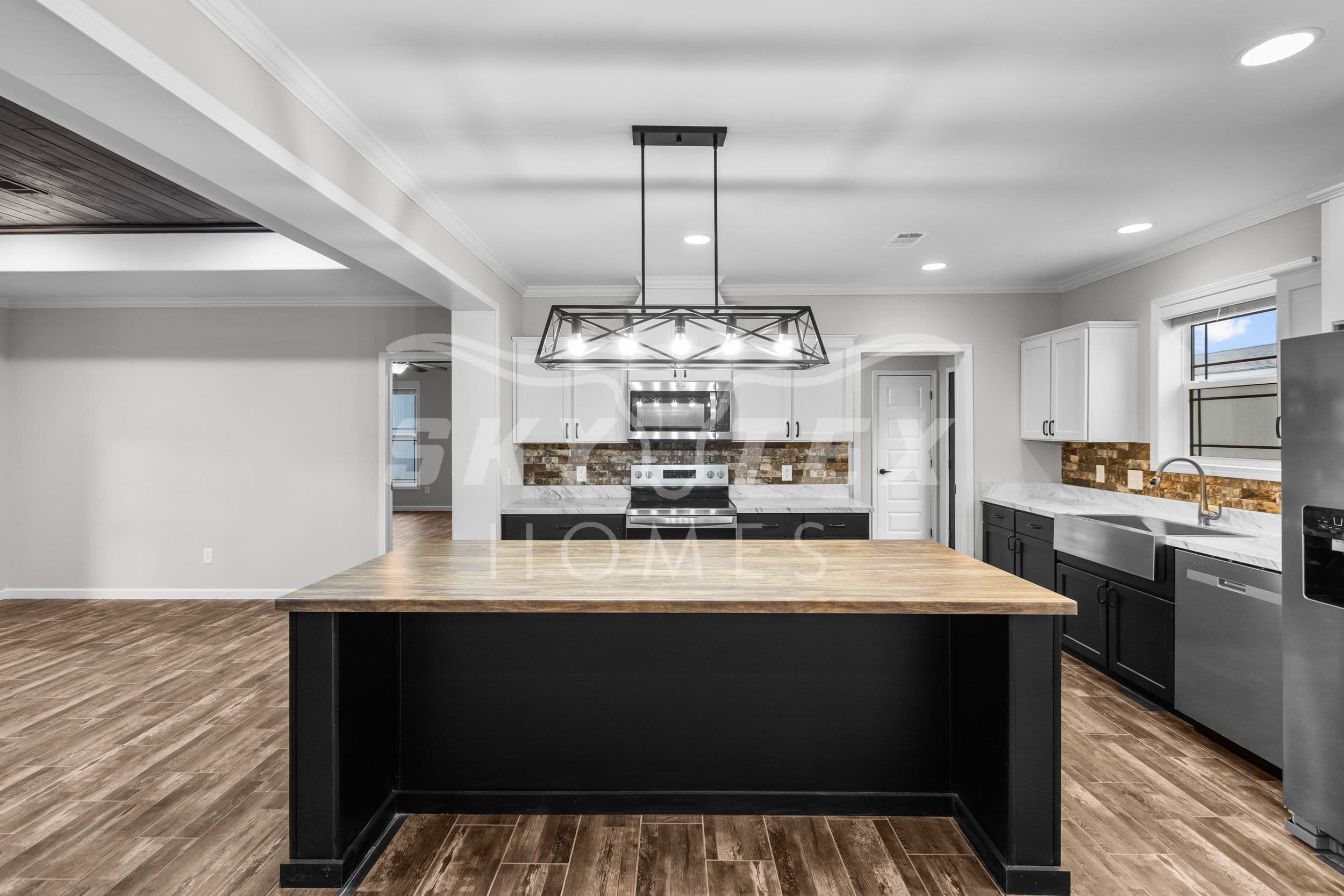 The woodside interior and kitchen home features