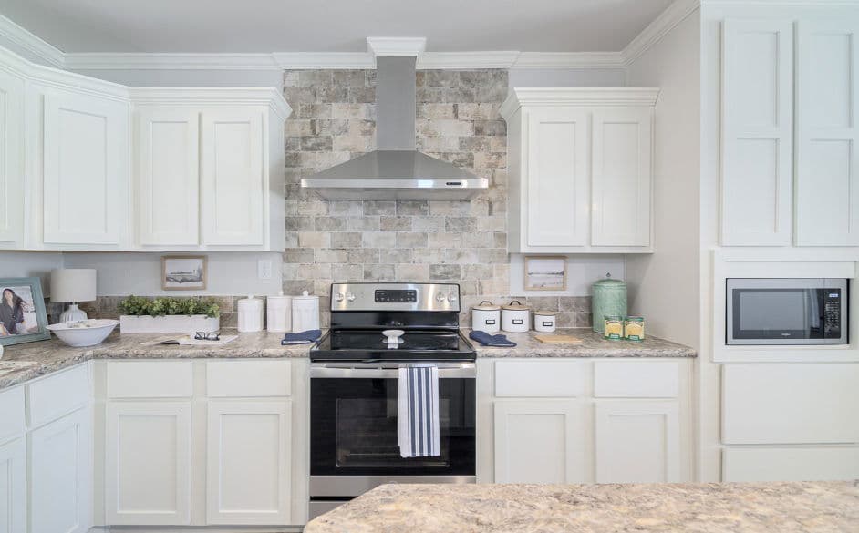 Boerne 5067 kitchen home features