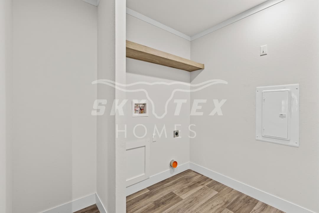 Shout interior home features