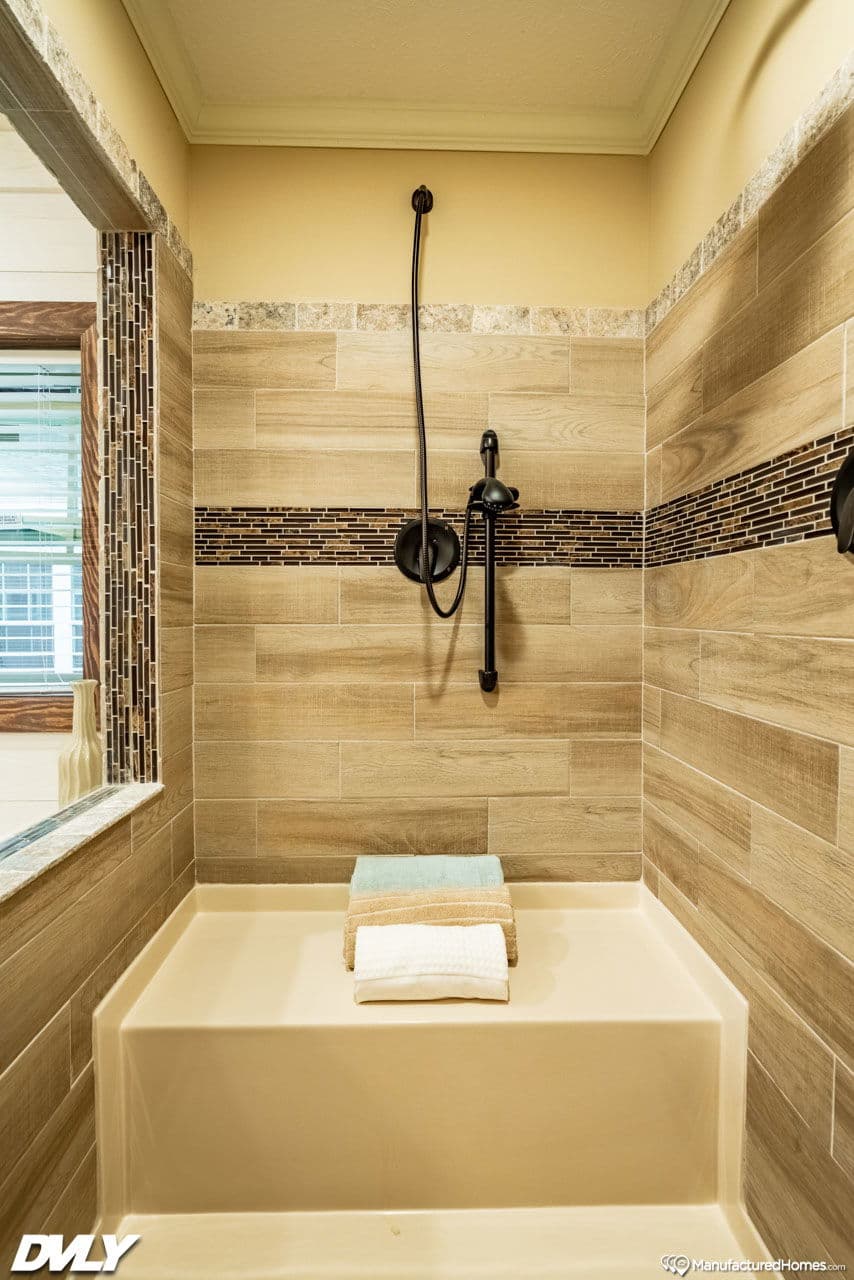 The yule bathroom home features