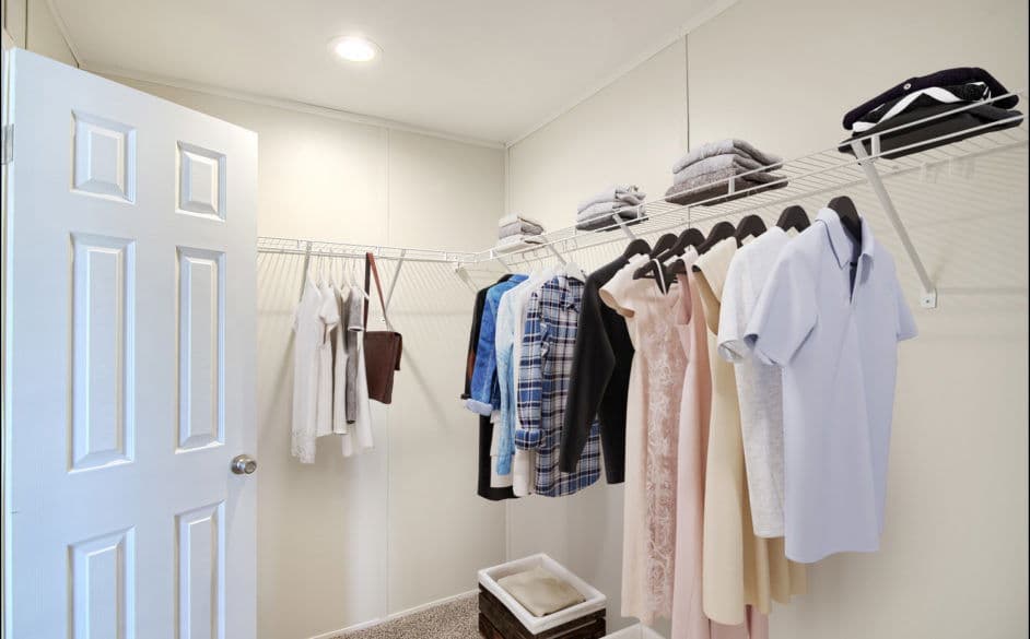 Bandera 3356 bedroom home features