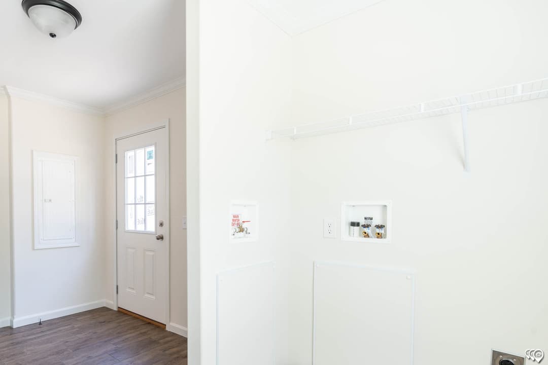 The zemira interior home features