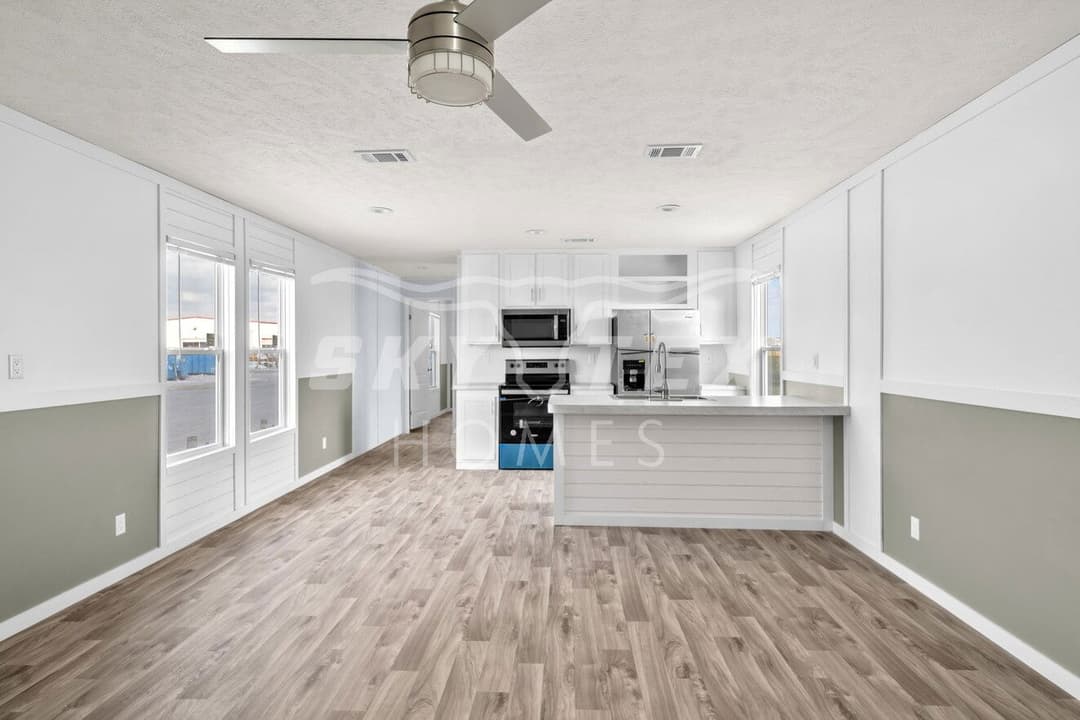 Valu maxx premier 16683e interior and kitchen home features