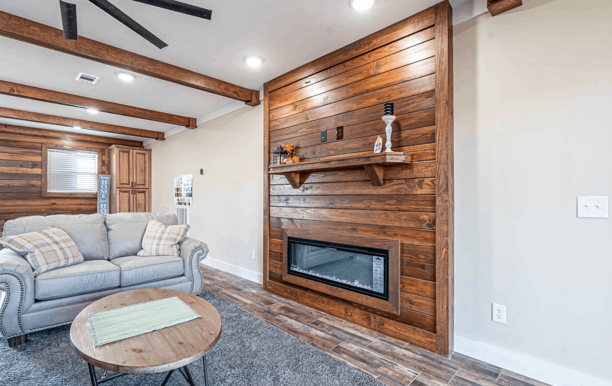 The ole hay barn interior home features