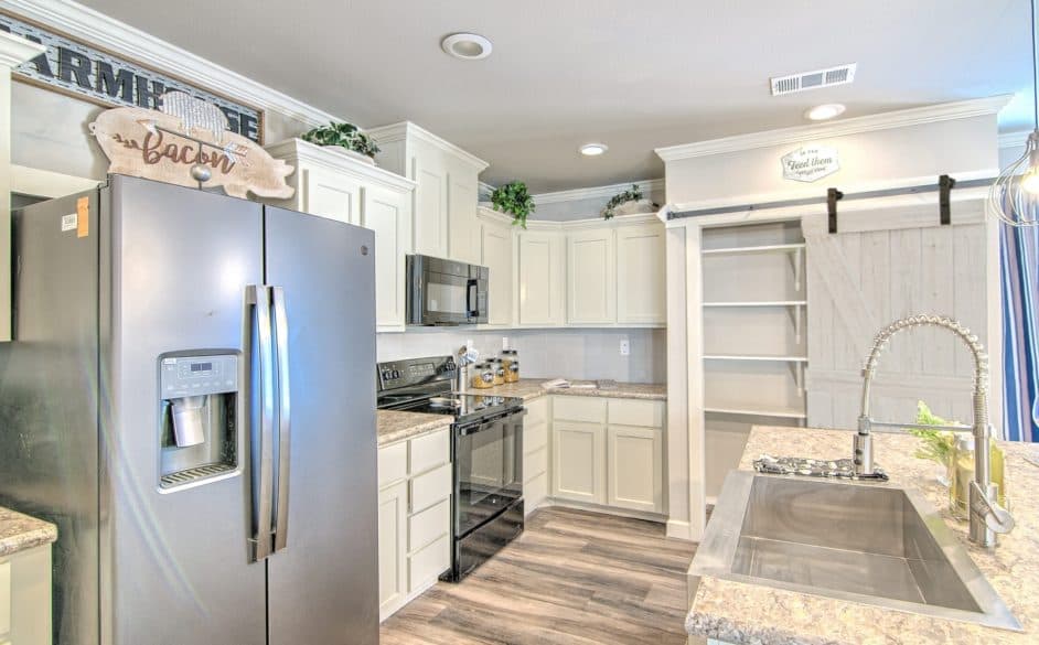 Magnolia 6360 kitchen home features