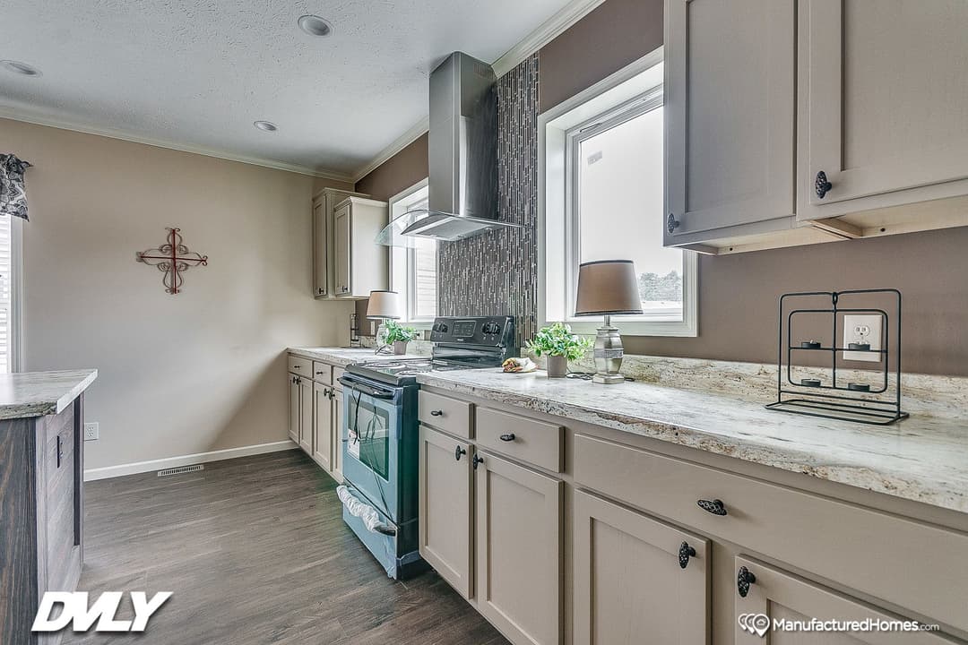 Ahaveh kitchen home features