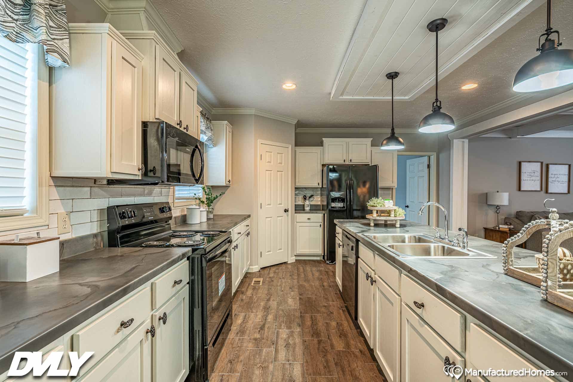 Orchard house kitchen home features