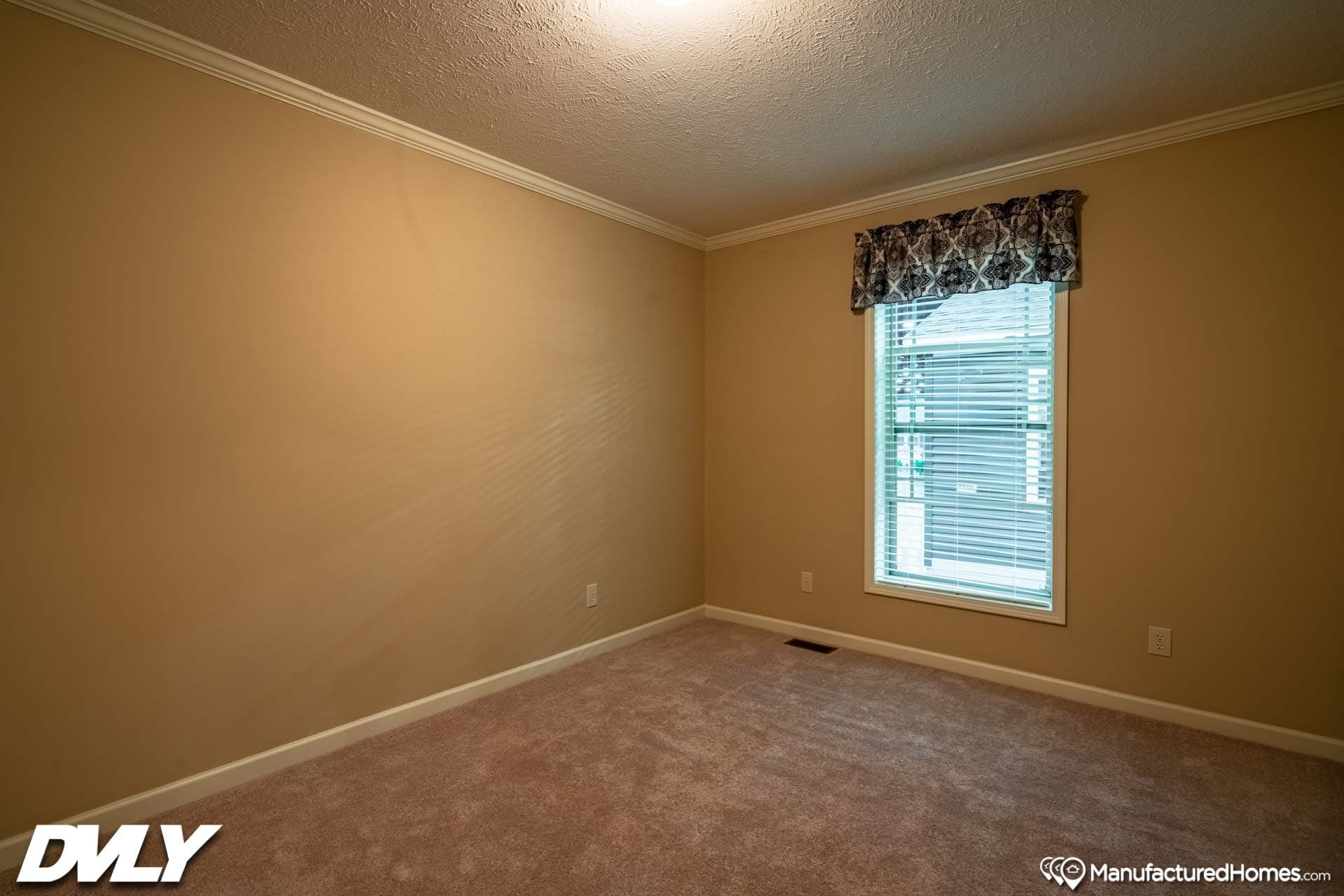 The yule bedroom home features