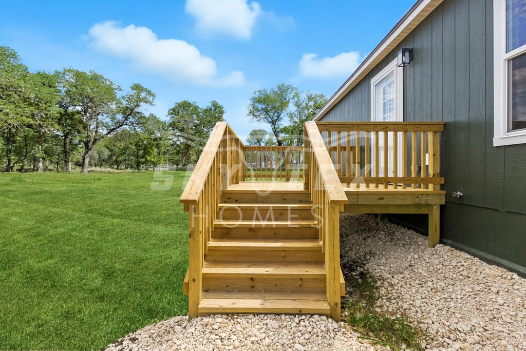 145 syrah st., la vernia - 1.0 acres exterior home features