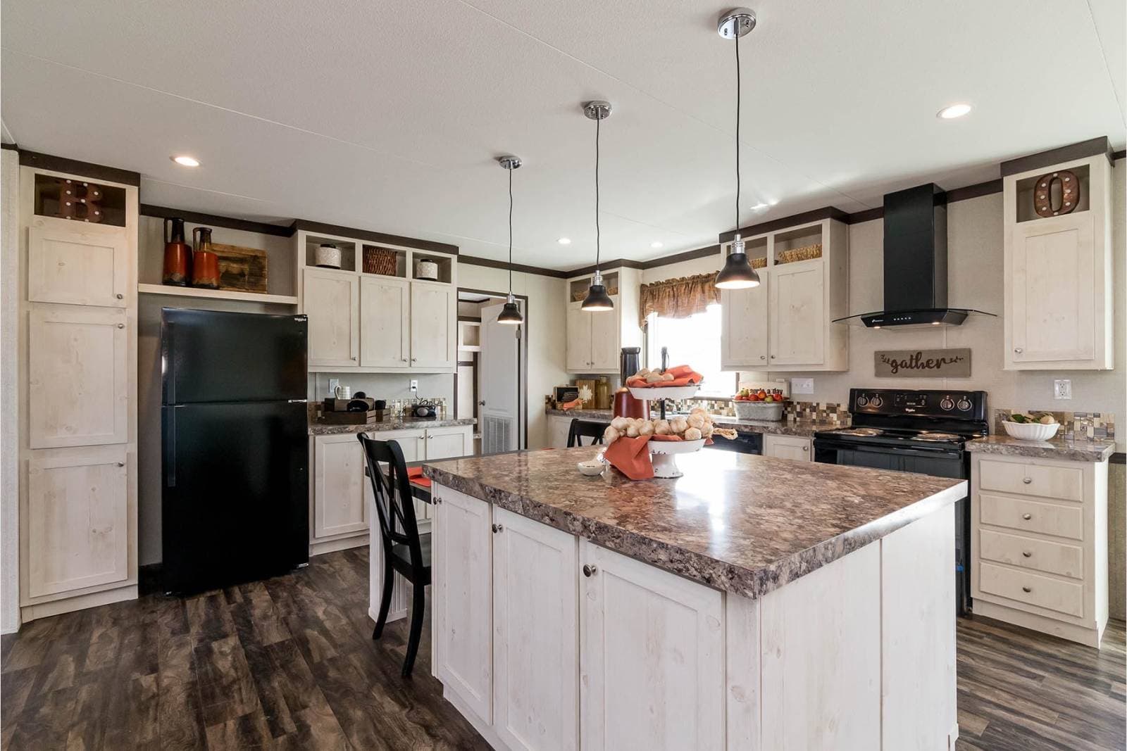 Nm3248b kitchen and interior home features