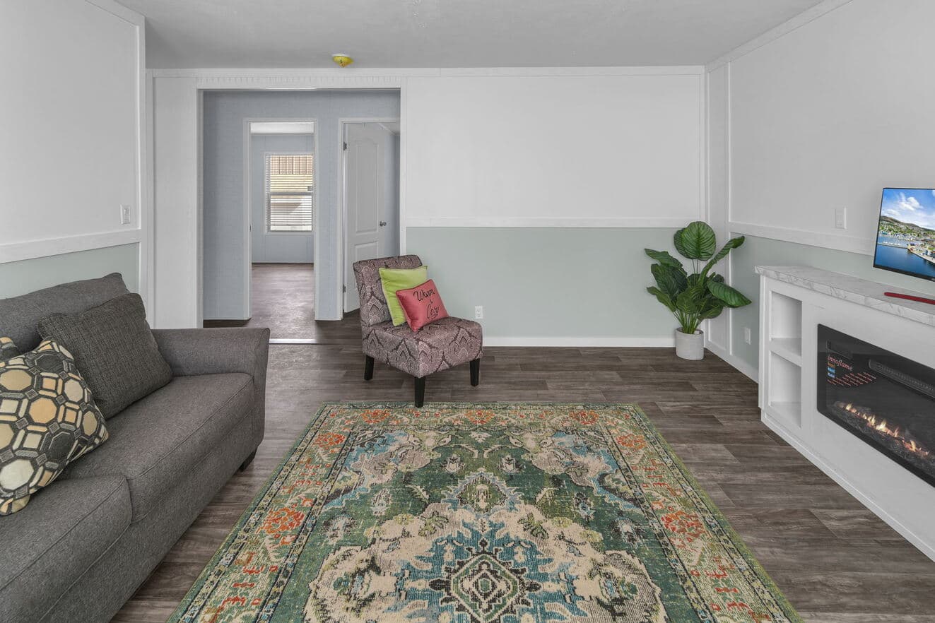 Hondo interior home features