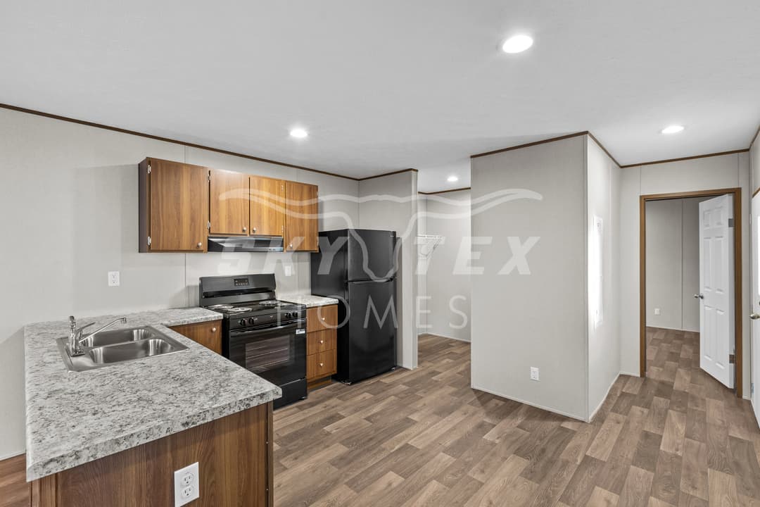 Dogwood kitchen home features
