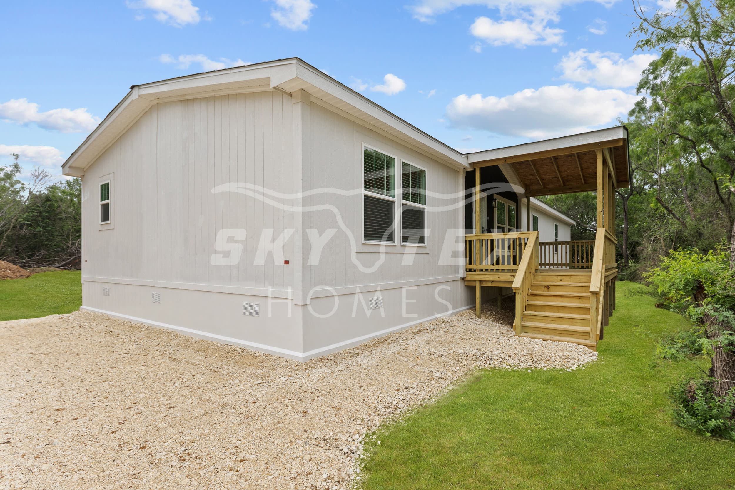 697 county rd 664 - 3.16 acres exterior home features