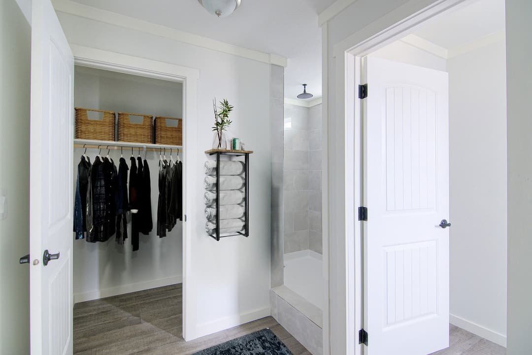 The great divide s58-68m bedroom home features