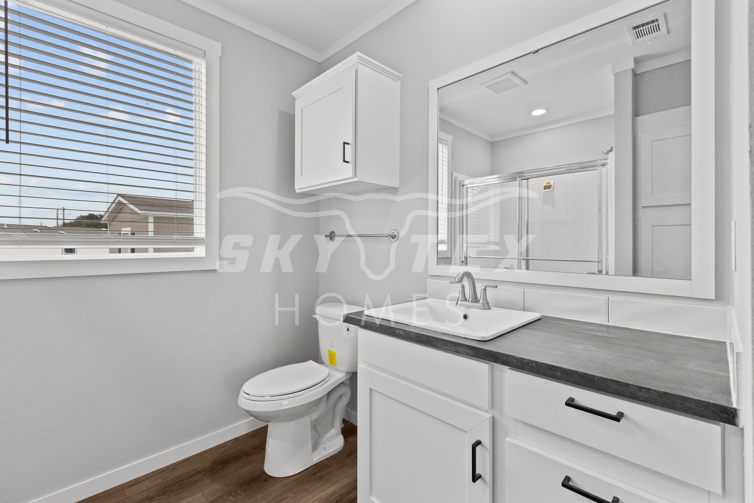 The atlas interior and bathroom home features