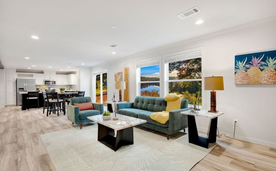 Hope r76e interior home features