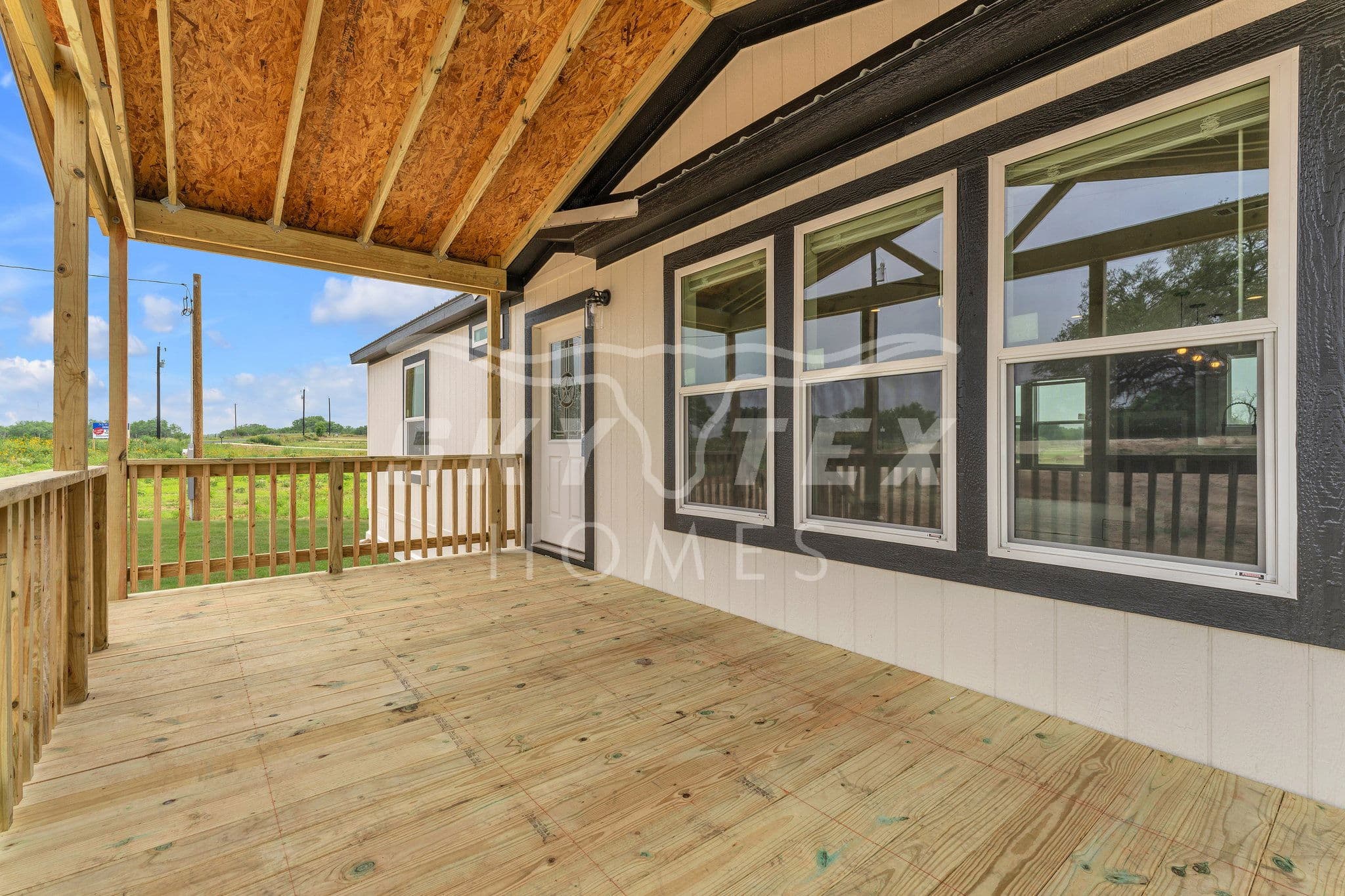 Ws3256h exterior home features