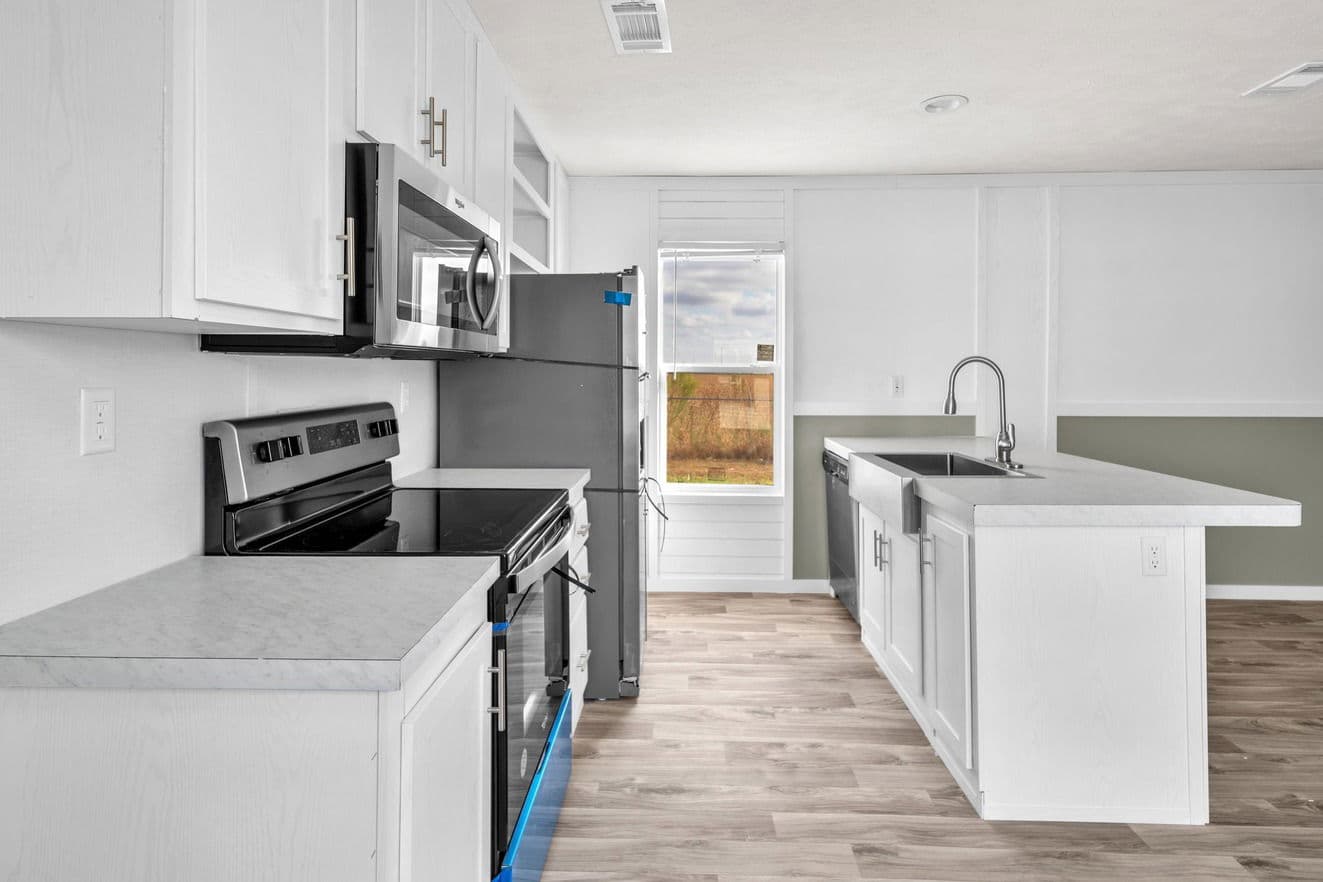 Cheyenne interior and kitchen home features