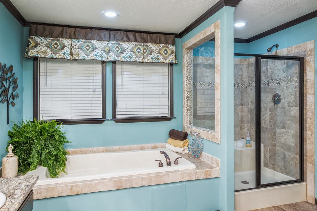 Belle maison bathroom home features