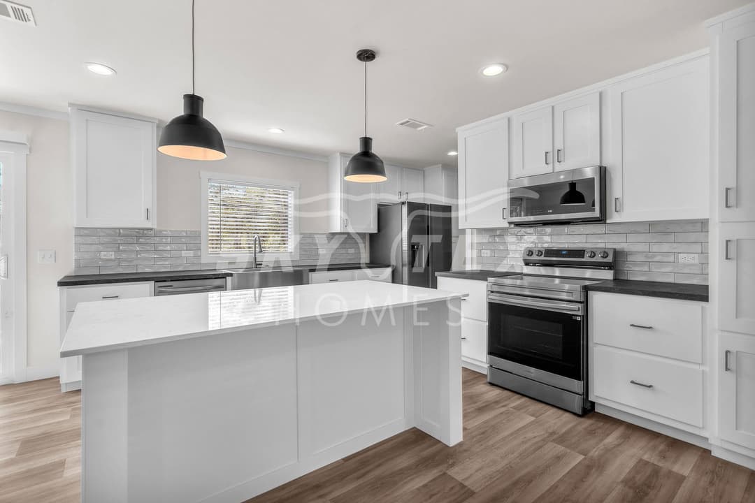 144 syrah st., la vernia - 1.05 acres kitchen home features