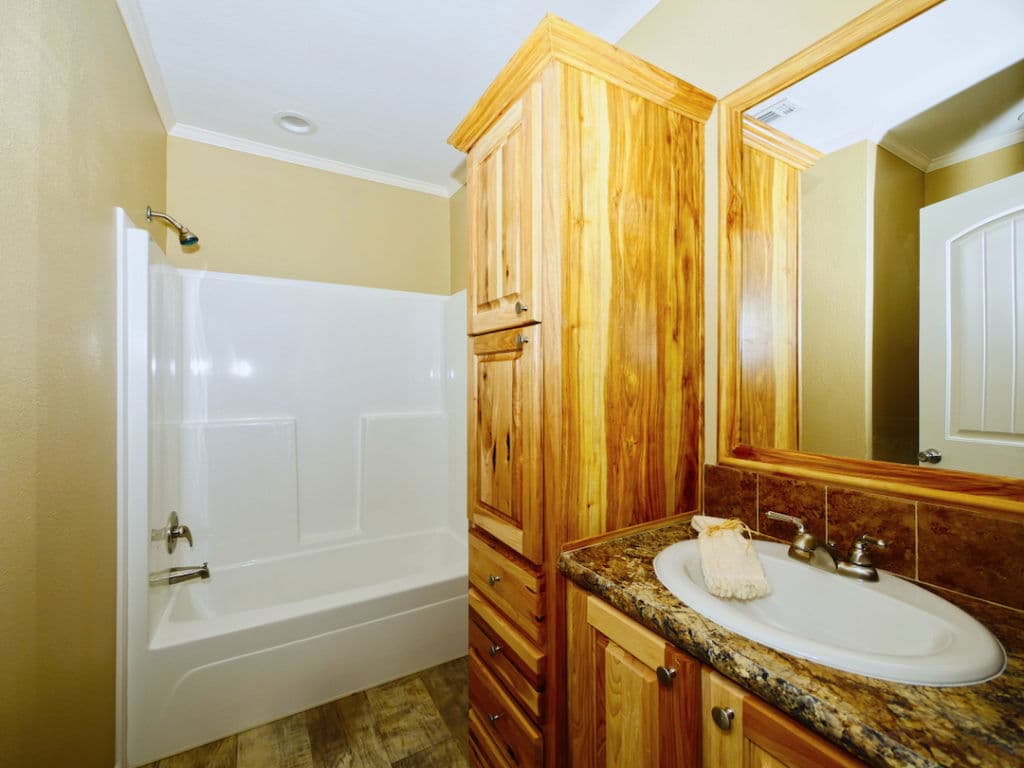 Armstrong j78e bathroom home features