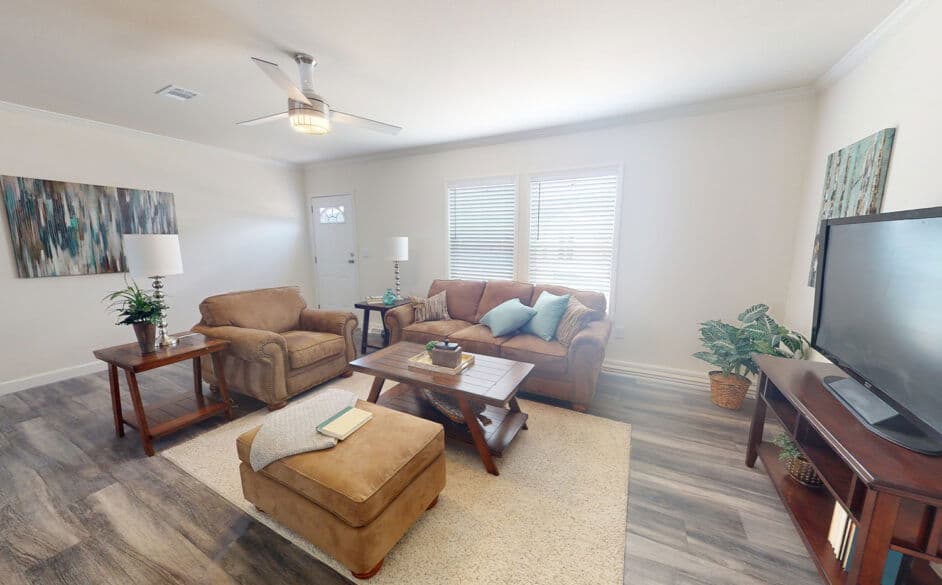 Reserve s56j interior home features