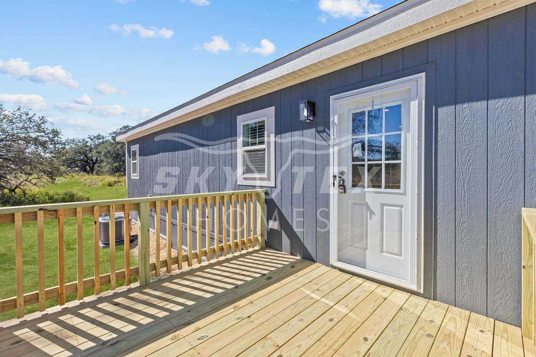 Shout exterior home features