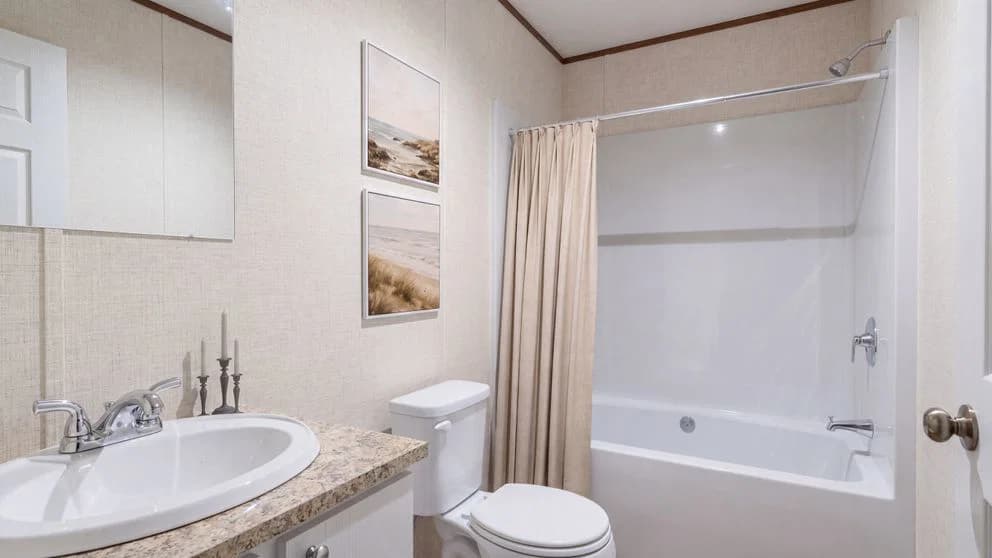 Montgomery bathroom home features