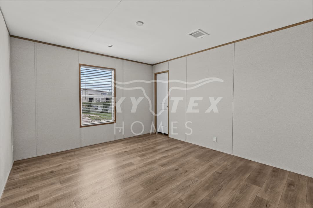 Navasota - prime 2856  bedroom home features