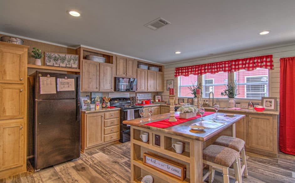 Bandera 3356 kitchen home features