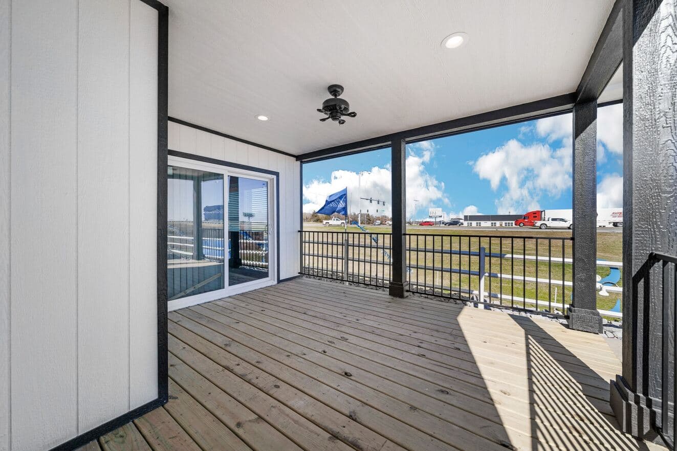 Sapphire 28663a exterior home features