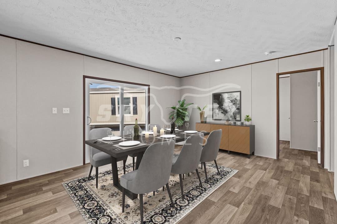 Oak interior and kitchen home features