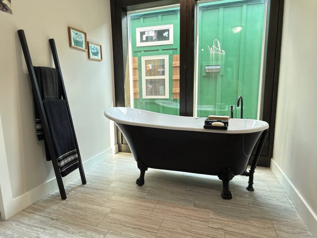 The barndominium bathroom home features