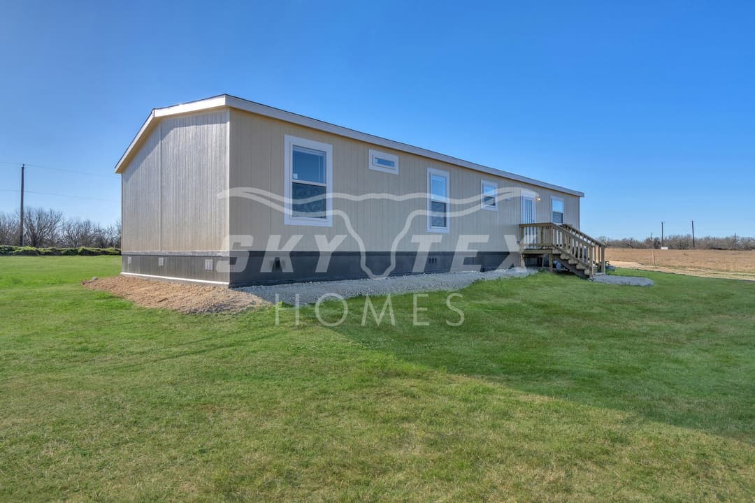 Valu maxx 28563m exterior home features