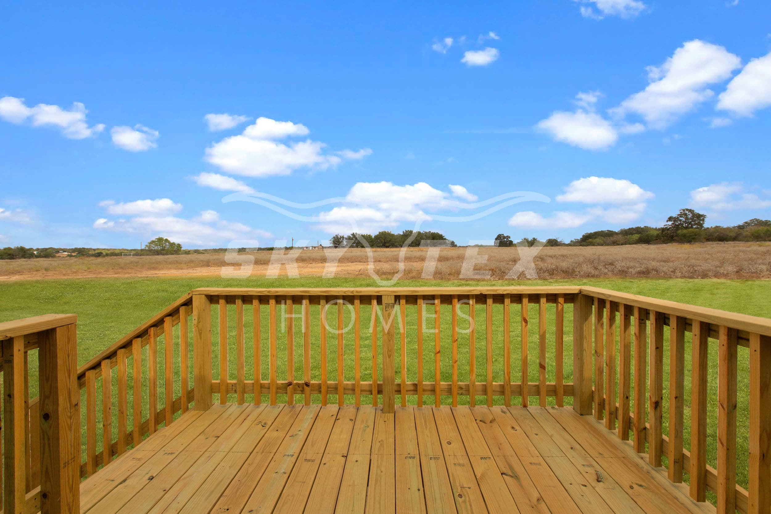 2284 stevens rd., somerset - 1.18 acres exterior home features