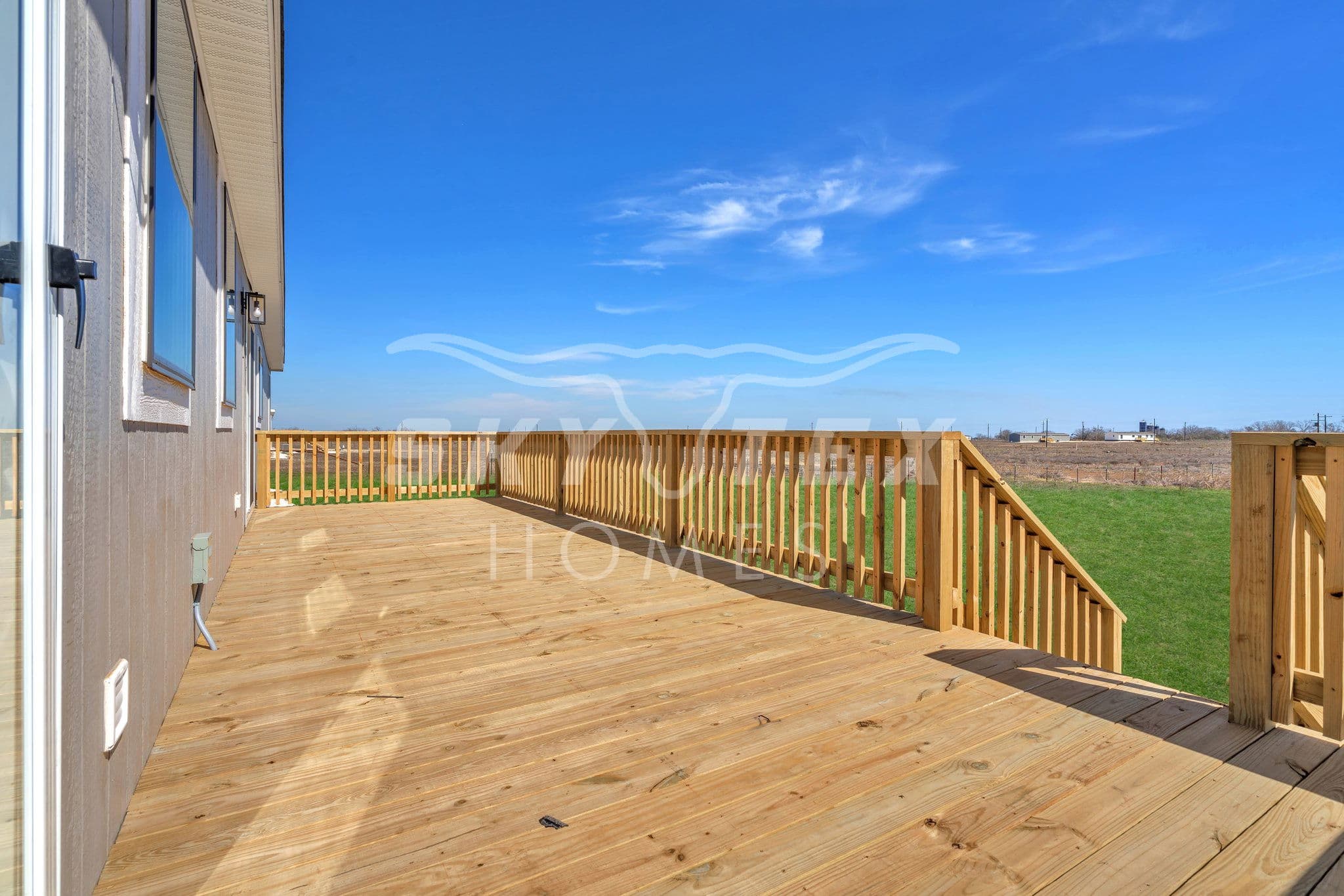 2633 fm 1332, jourdanton - 3.5 acres - pending exterior home features