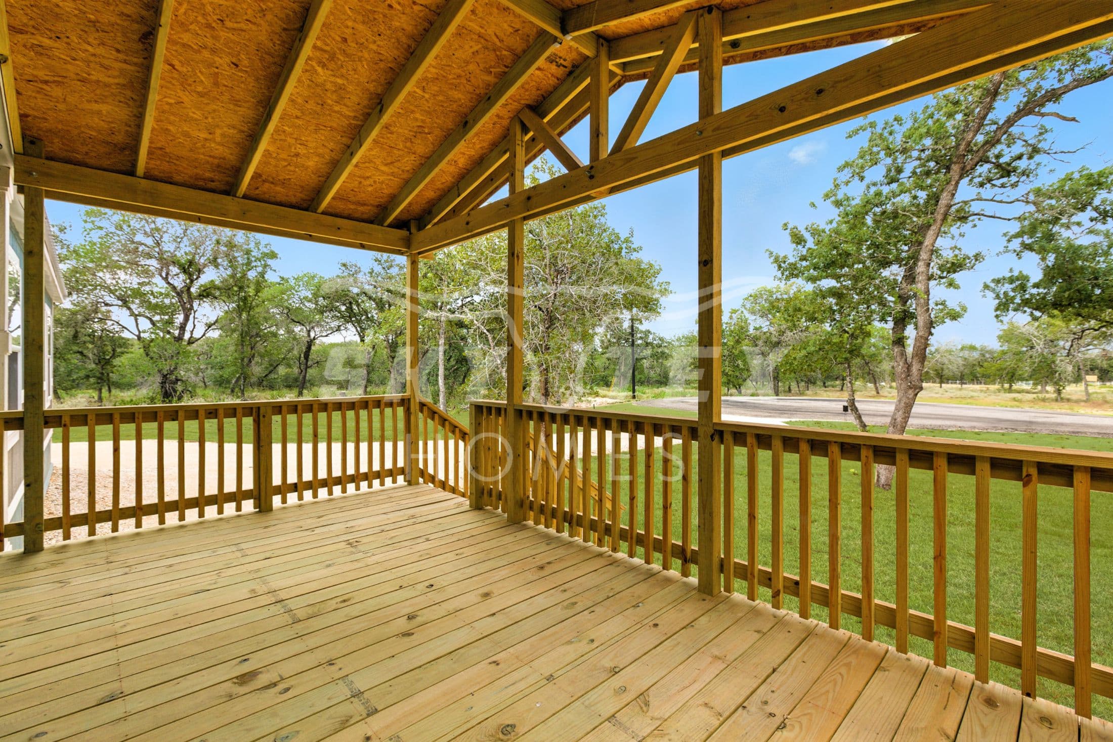 149 syrah st - freedom - 1.0 acre - pending exterior home features