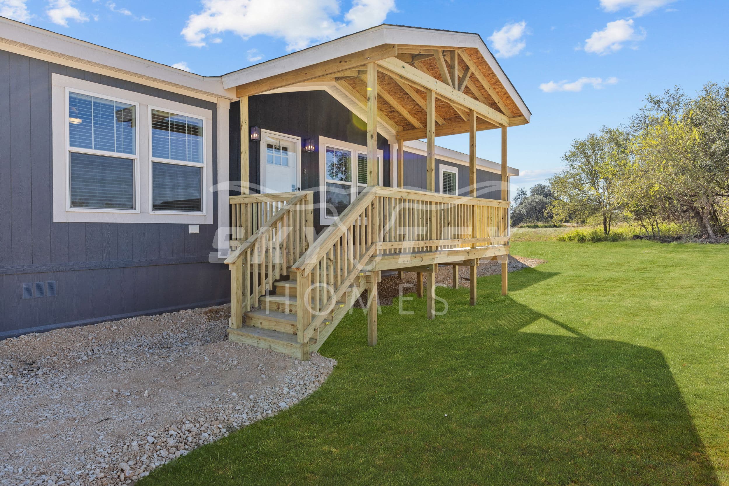 2240 stevens rd., somerset - 1.18 acres exterior home features