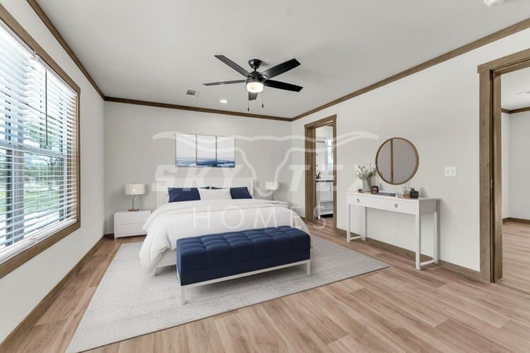 Nellie interior and bedroom home features