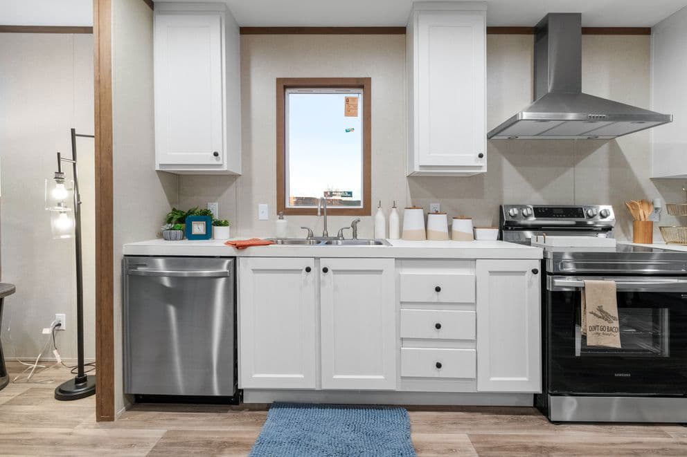 Pecan kitchen home features