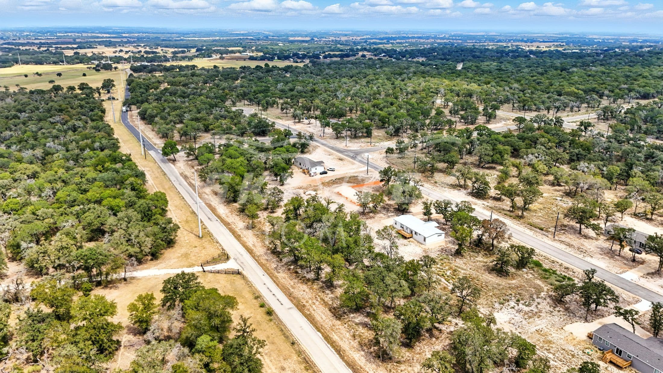 128 syrah st., la vernia - 1.05 acres  home features